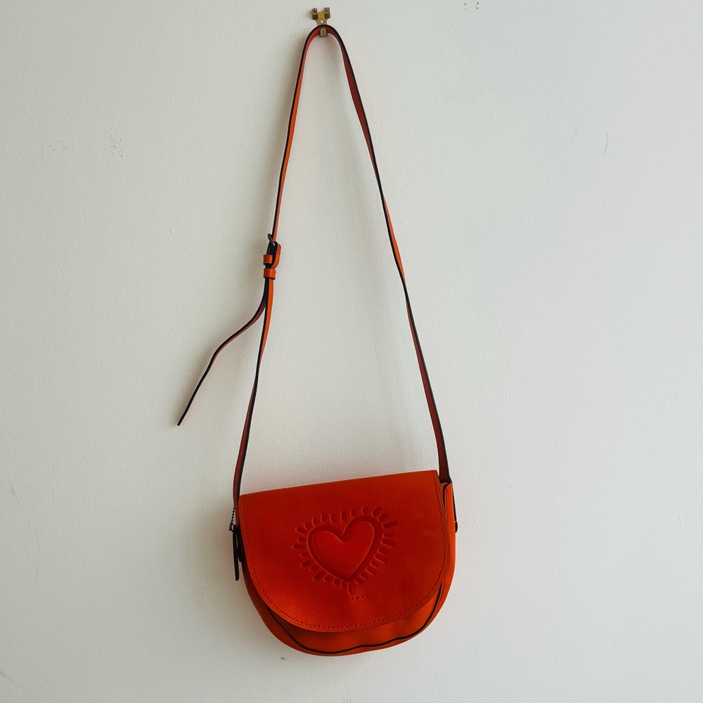 Coach X Keith Haring Hot Pink Graffiti Heart Bag crossbody handbag